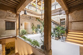 Dobo Azacanes Hostal