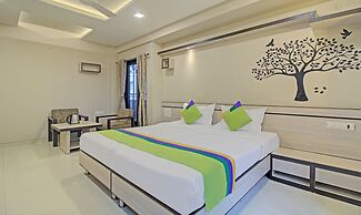 Treebo Sumati Baner