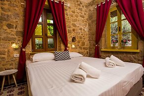 Attiki Hotel