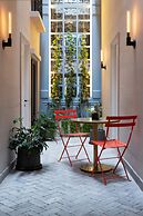 The Alest Hotel