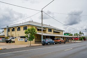 Capella Hotel Motel