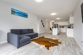 Luxury Bungalow mins Niagara falls & Brock uni