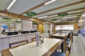 7 Orbit Hotel Surat
