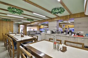 7 Orbit Hotel Surat