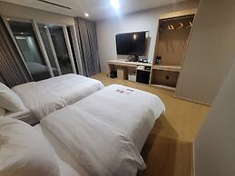 Hotel Raza B
