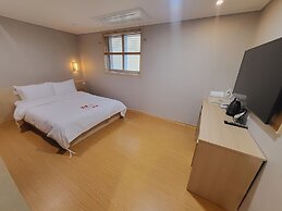 Hotel Raza B