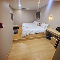 Hotel Raza B