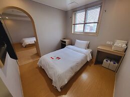 Hotel Raza B