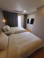 Hotel Raza B