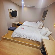Hotel Raza B