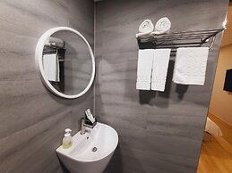 Hotel Raza B