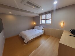 Hotel Raza B