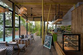 SINAE Phuket Luxury Hotel