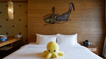 SINAE Phuket Luxury Hotel