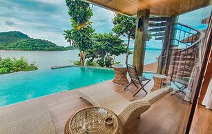 SINAE Phuket Luxury Hotel