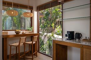 SINAE Phuket Luxury Hotel