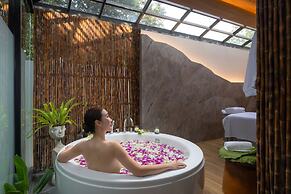 SINAE Phuket Luxury Hotel