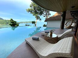 SINAE Phuket Luxury Hotel
