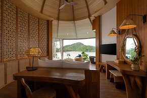 SINAE Phuket Luxury Hotel