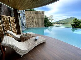SINAE Phuket Luxury Hotel