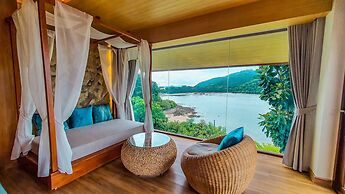 SINAE Phuket Luxury Hotel
