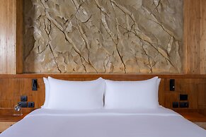 SINAE Phuket Luxury Hotel