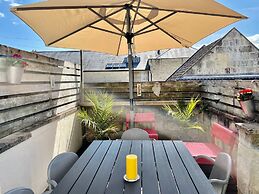 Sydney Wharf House