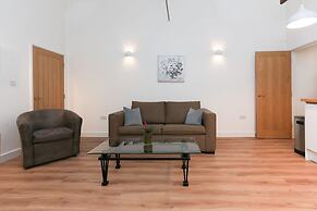 Strawberry Line, Flat 2