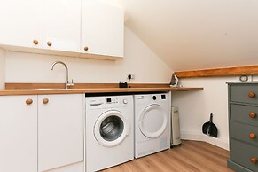 Strawberry Line, Flat 2