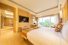 Glenmarie Hotel & Golf Resort