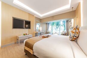 Glenmarie Hotel & Golf Resort