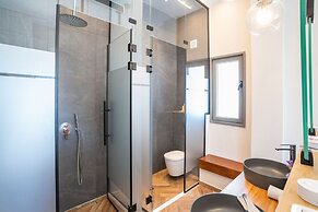 Deluxe AchzivBeach Apartment in Nahariya