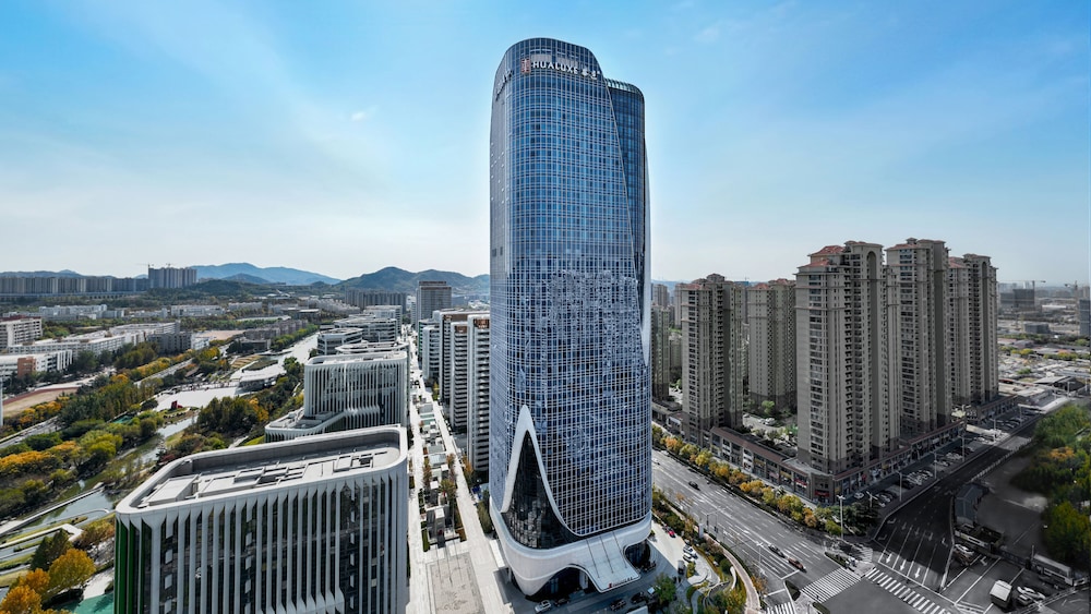 HUALUXE Qingdao Licang by IHG