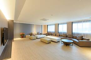 TH Hotel