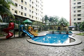 Comfortable Studio Room At Kebagusan City