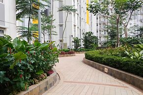 Simply Good Studio Room Apartment At Springlake Summarecon