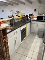 Les Trois Cèdres