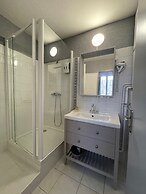 Les Trois Cèdres