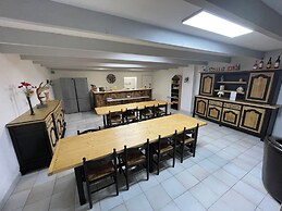 Les Trois Cèdres