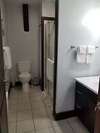 La Digue Suites
