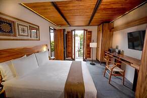 El Recinto Luxury Hotel