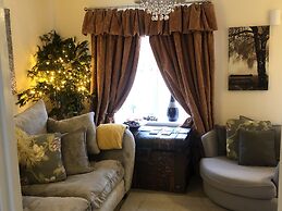 Lazy Nest - Sleeps 4, Parking, Garden & Hammocks