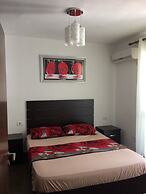 APARTMENT &