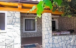 2 Bed Flat - Sleeps 8 - Parking - Wifi