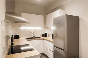 Absolute 2BR Apartment