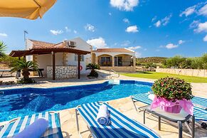 Villa Thea in Neo Chorio