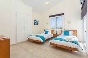 Villa Thea in Neo Chorio