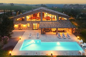 Villa Il Girasole in Parrano