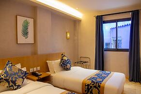 VANCII HOTEL