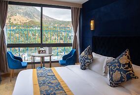 VANCII HOTEL